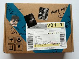 BTS - V Layover blue version