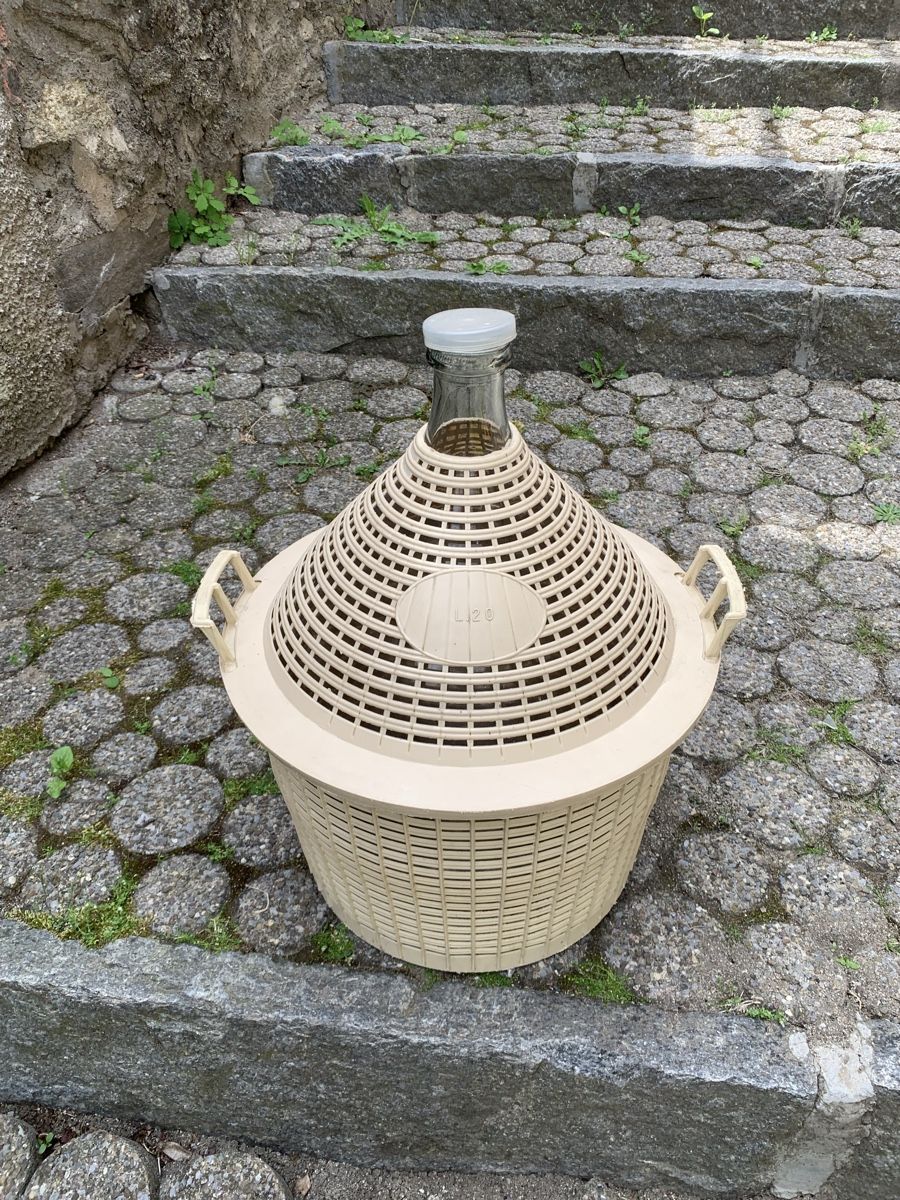 Accessori: 20L Ballonflasche mit Korb – Usato da Zürich venduto da lorenamueller31