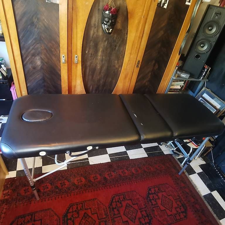 Sedie a sdraio: Massageliege / Tattooliege Alu – Usato da Winterthur venduto da Cyi_paint