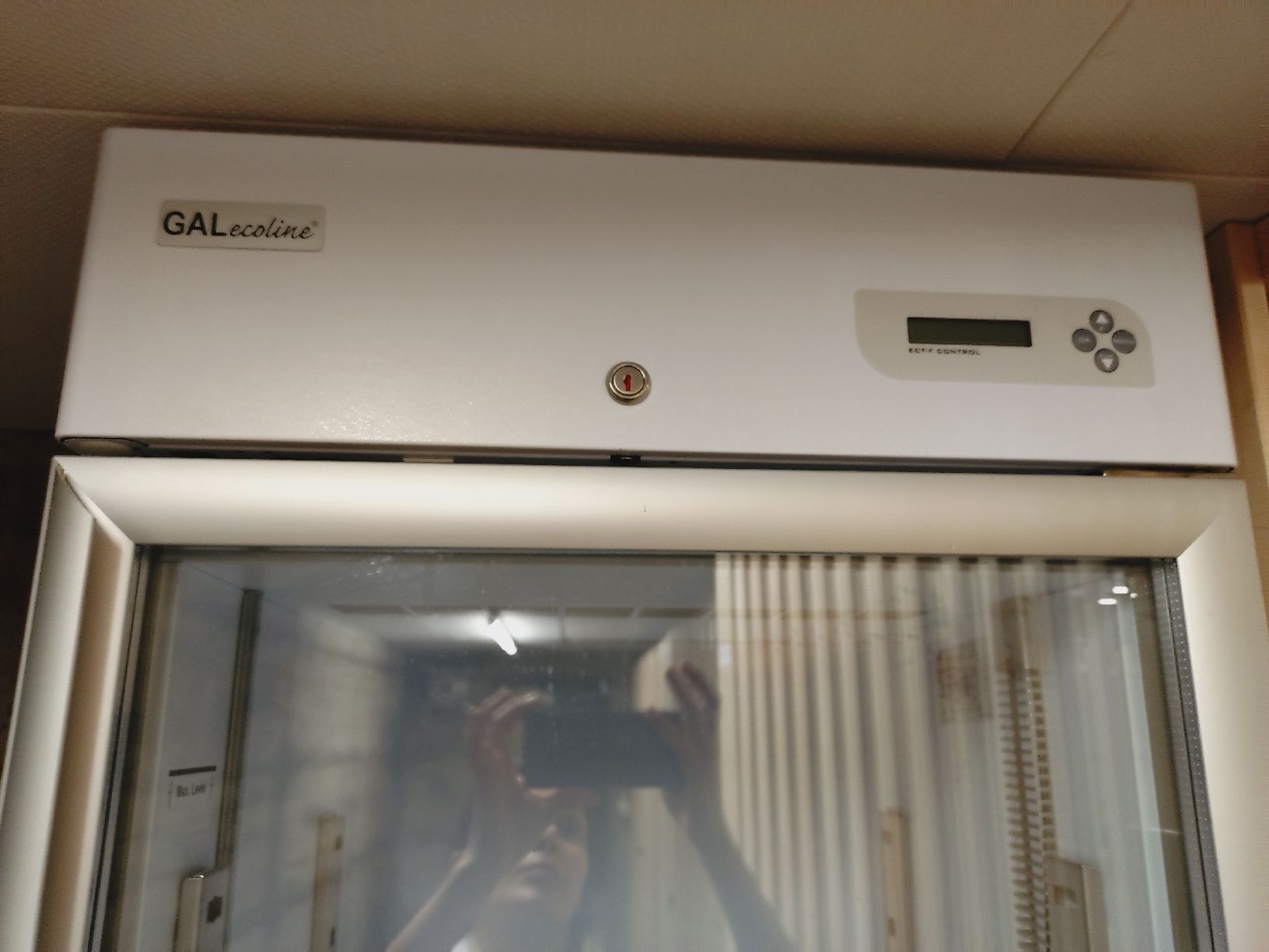 Frigoriferi: Kühlschrank – Difettoso da Zürich venduto da Seplat27 2