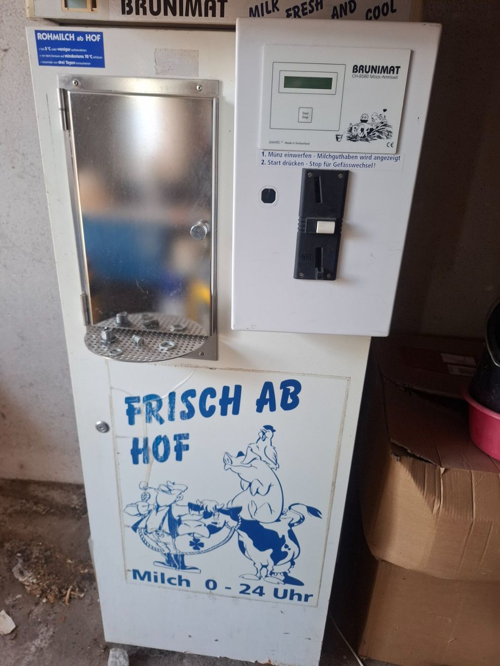 Sonstiges für die Gastronomie & Hotel: Milchautomat – Gebraucht aus Forch von mae_hsn2