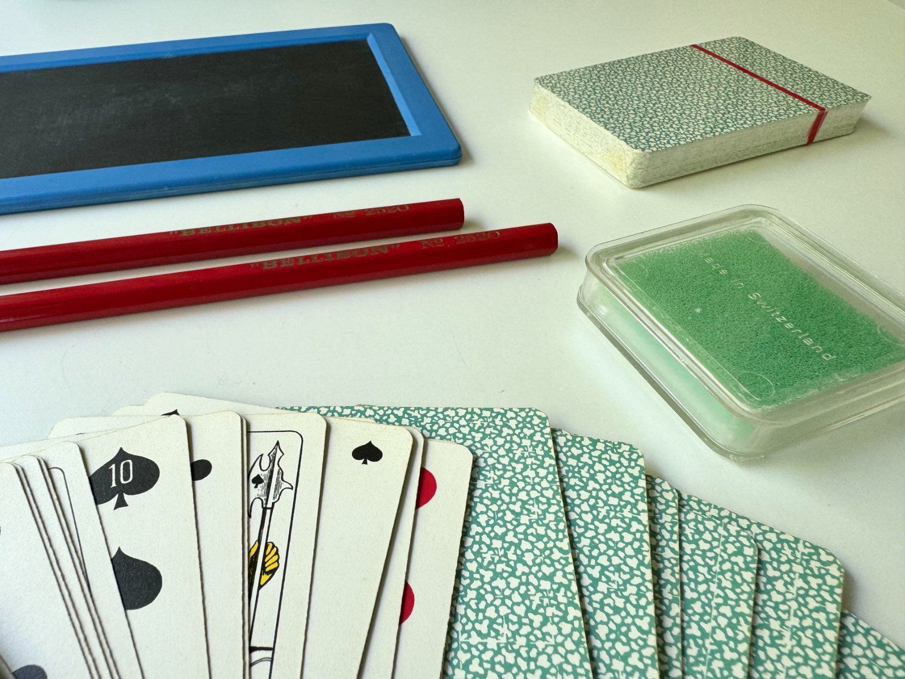 Giochi: Vintage – Set de Jass cuir vert – Usato da Genève venduto da Reveur 8