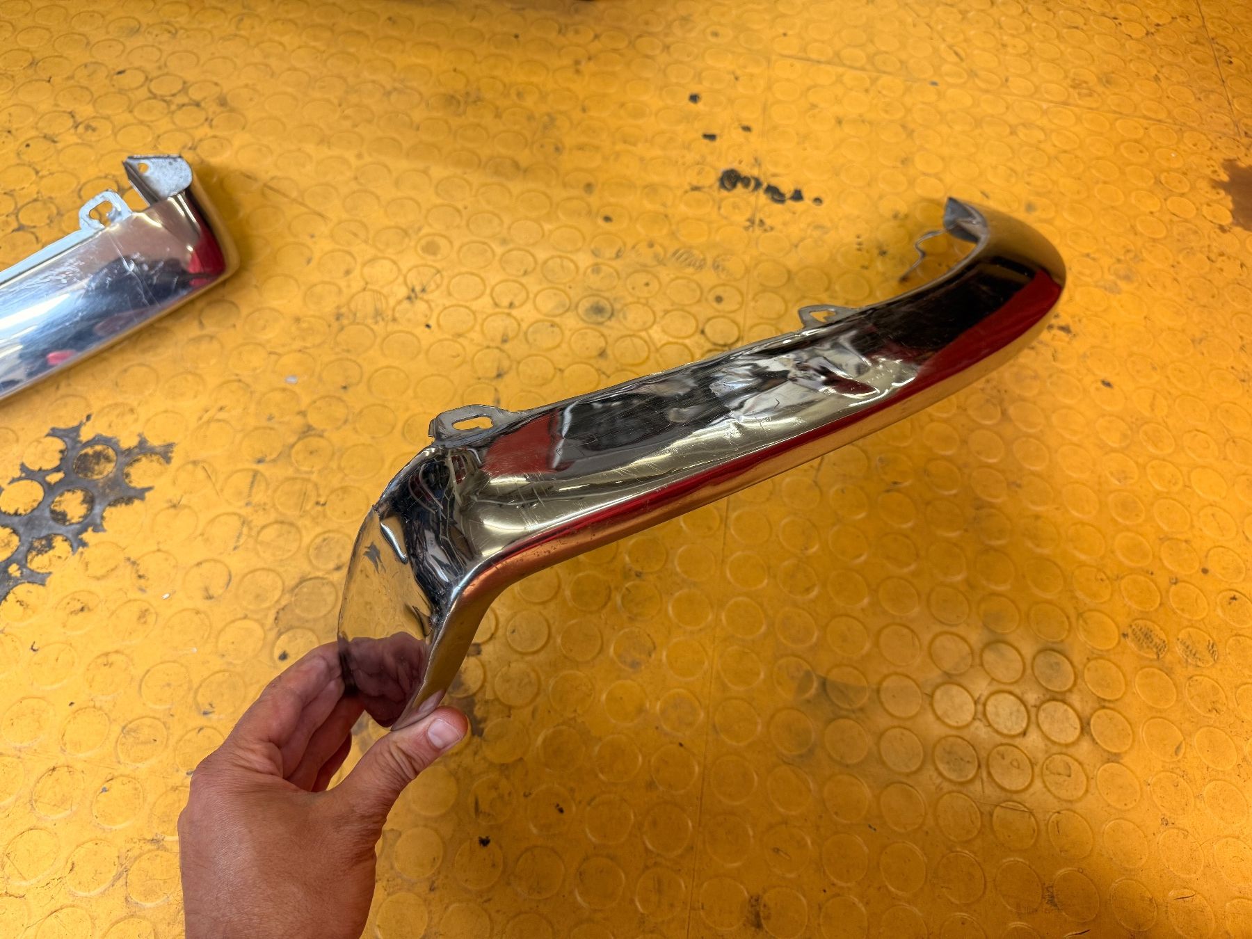 Alfa Romeo Tutti pezzi di ricambio auto: Alfa Romeo Rundheck Stossstangen Satz – Usato da Obfelden venduto da ScuderiaVeloce 6