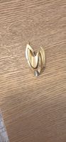 Brosche goldfarben Emblem geometrisch elegant guter Zustand