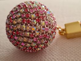 Schöner Schlüsselanhänger mit Strassteinen, Strass