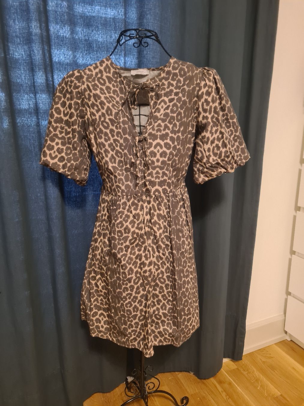 Vestiti: kleid von reserved gr S – Nuovo (secondo la descrizione) da zürich venduto da janjaz