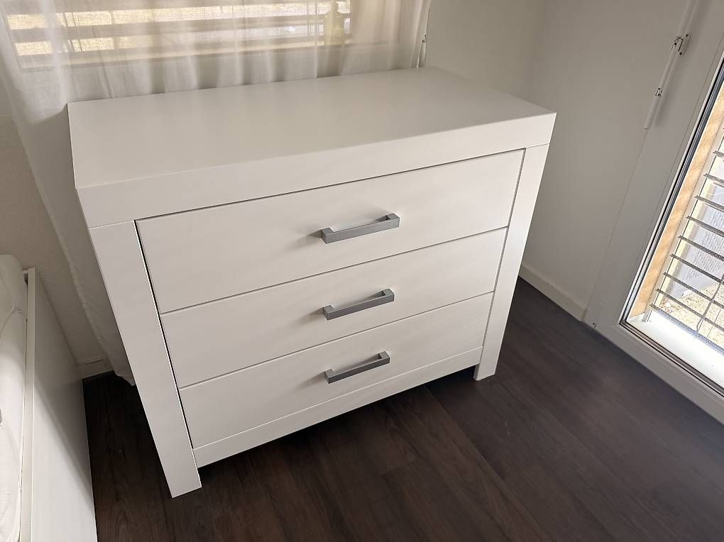 Cassettiere: Commode 3 tiroirs  – Usato da Pully venduto da Alexandre_Gordon 1