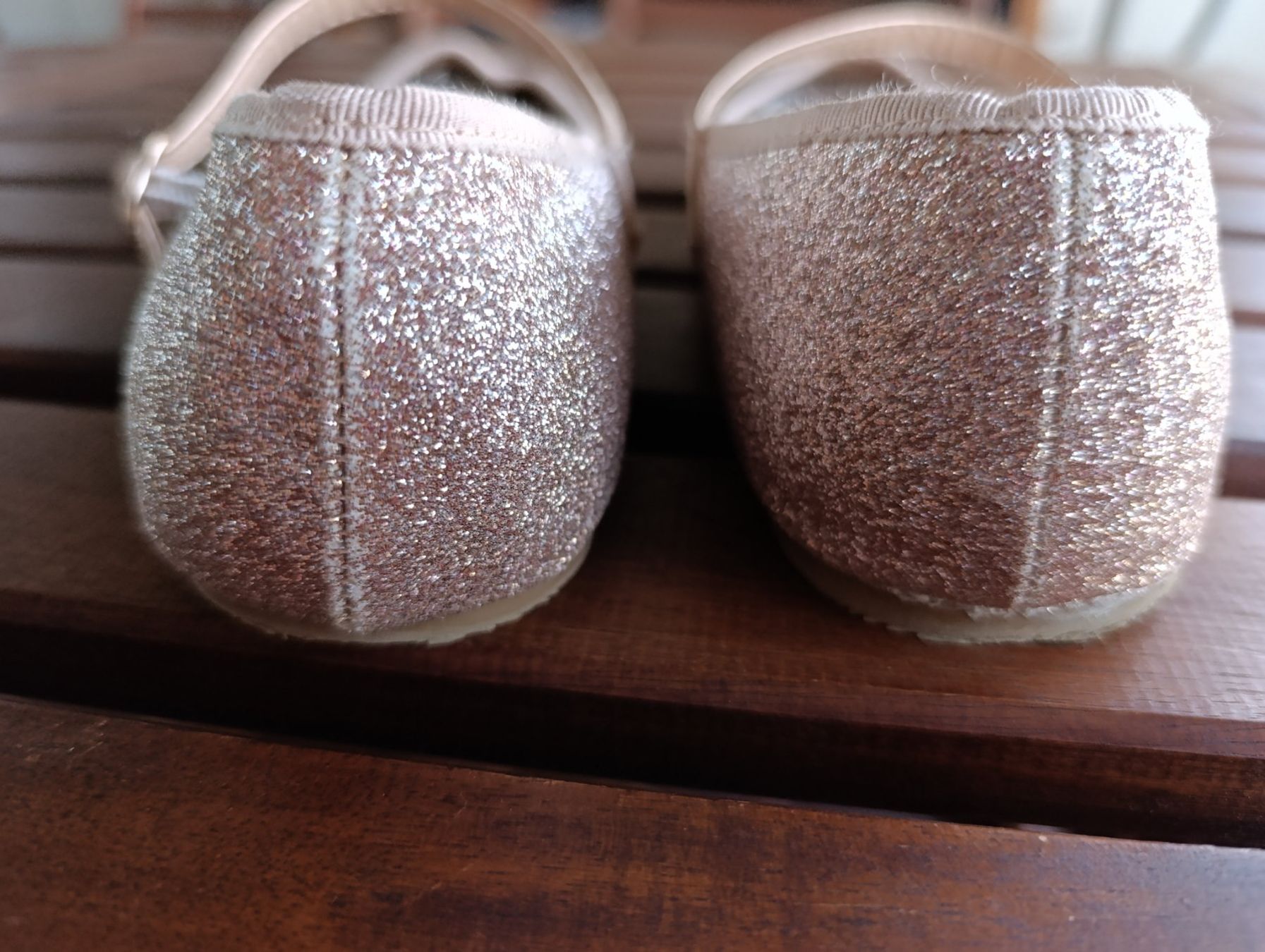Scarpe per ragazze: Mädchen Balletfalls, Gr. 37 – Usato da Zürich venduto da mir_2kjl 2