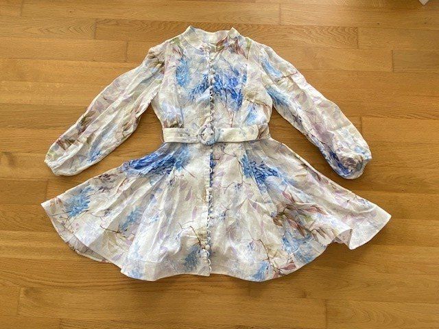 Kleider: Leinenkleid ab CHF 1,- – Gebraucht aus Adligenswil von Propylon