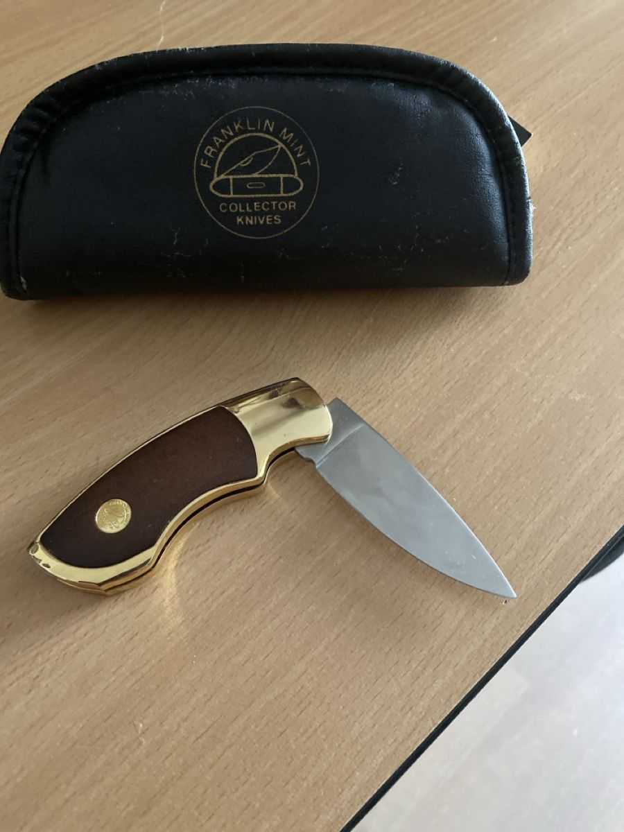 Coltelli tascabile: Franklin Mint Sammler Messer "Hunde" mit Etui, Top! – Usato da Dulliken venduto da Zuchu 2