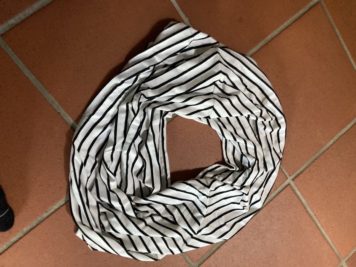 Foulard & Sciarpe: Multifunktionstuch / Stillschal  – Nuovo (secondo la descrizione) da Gachnang venduto da elvira007