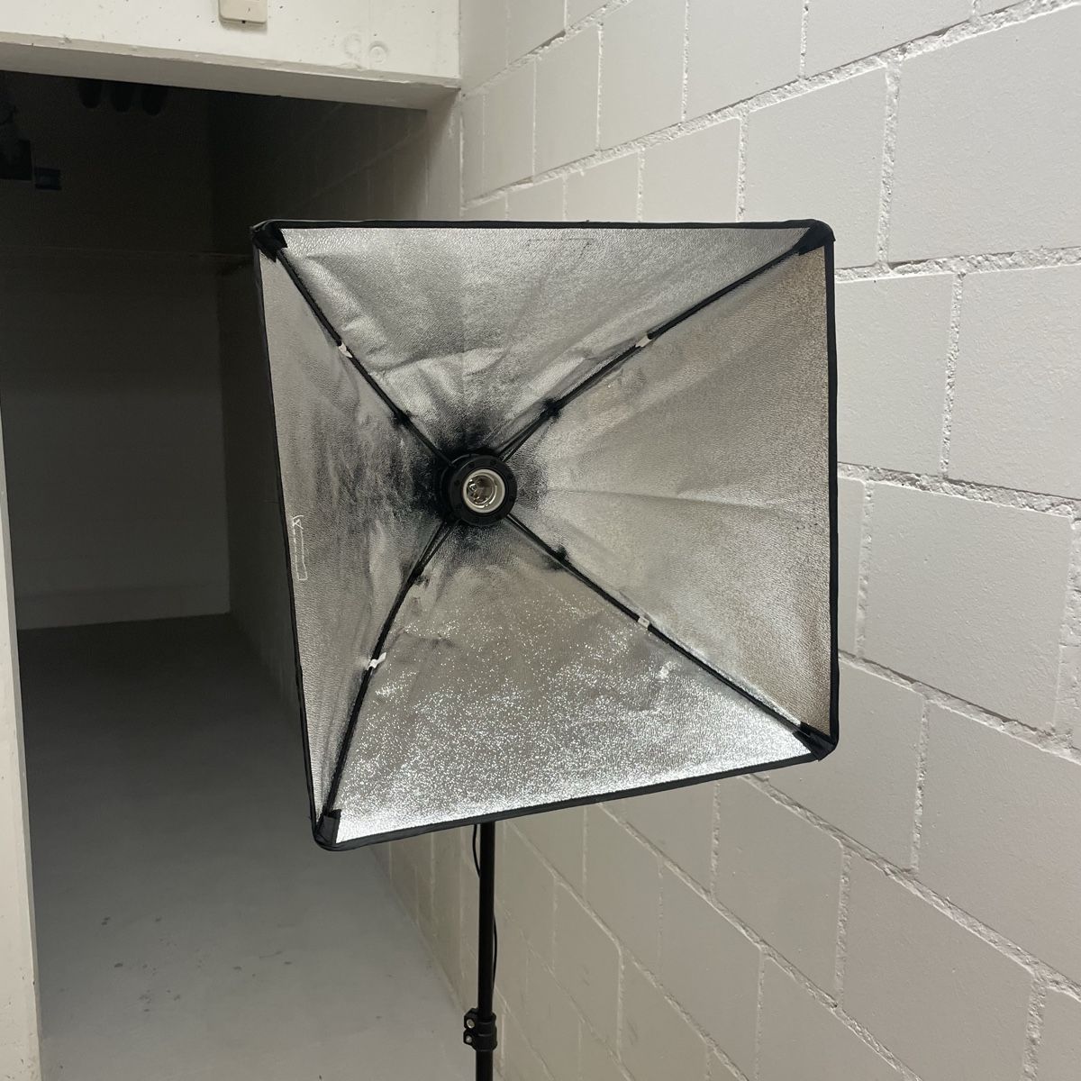 Lampade: 2 x Fotostudio Softbox – Usato da Utzenstorf venduto da beatrice.ch