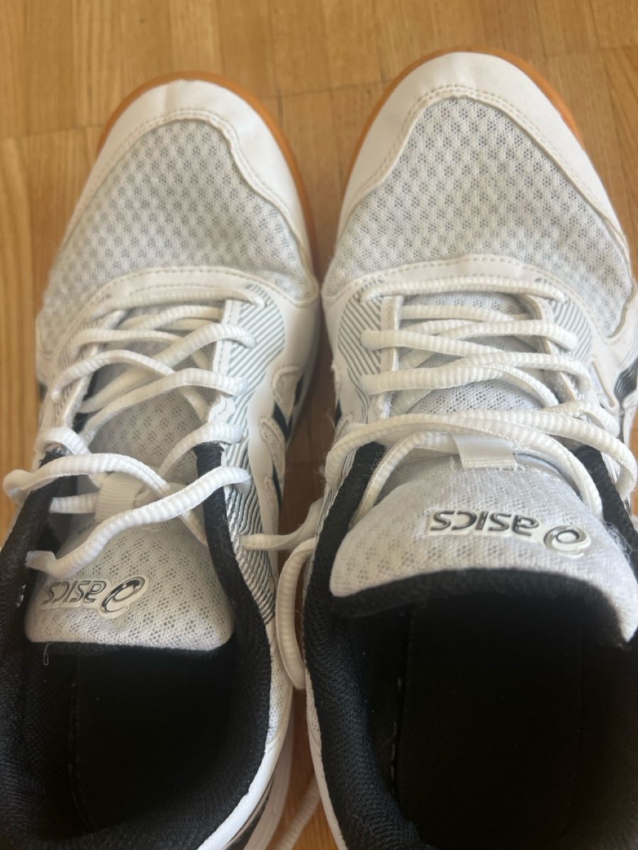 Asics Chaussures hommes: Asics Turnschuhe Grösse 42 – D'occasion à Lauerz par Zauberwald87 3