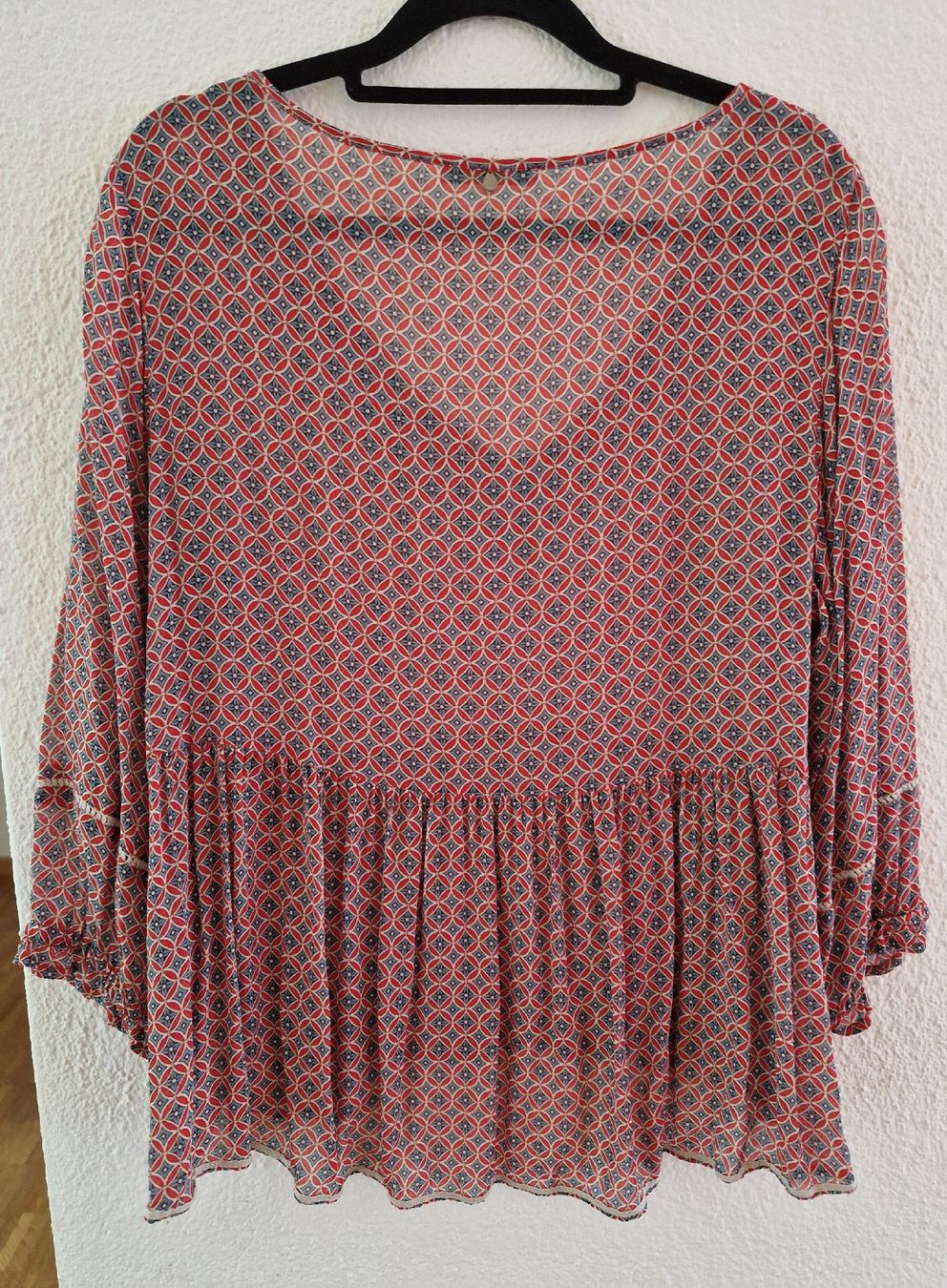 Nile Blusen: Nile Viscose Bluse, Gr. M, Rot/Blau – Gebraucht aus Kloten von somsing 2