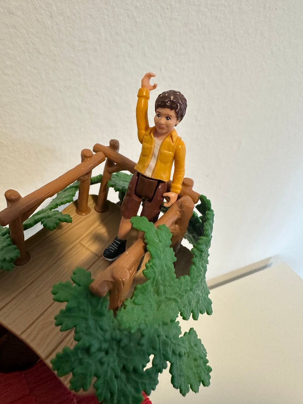 Schleich Giocattoli: Schleich Baumhaus – Usato da Solothurn venduto da Geezer7 3