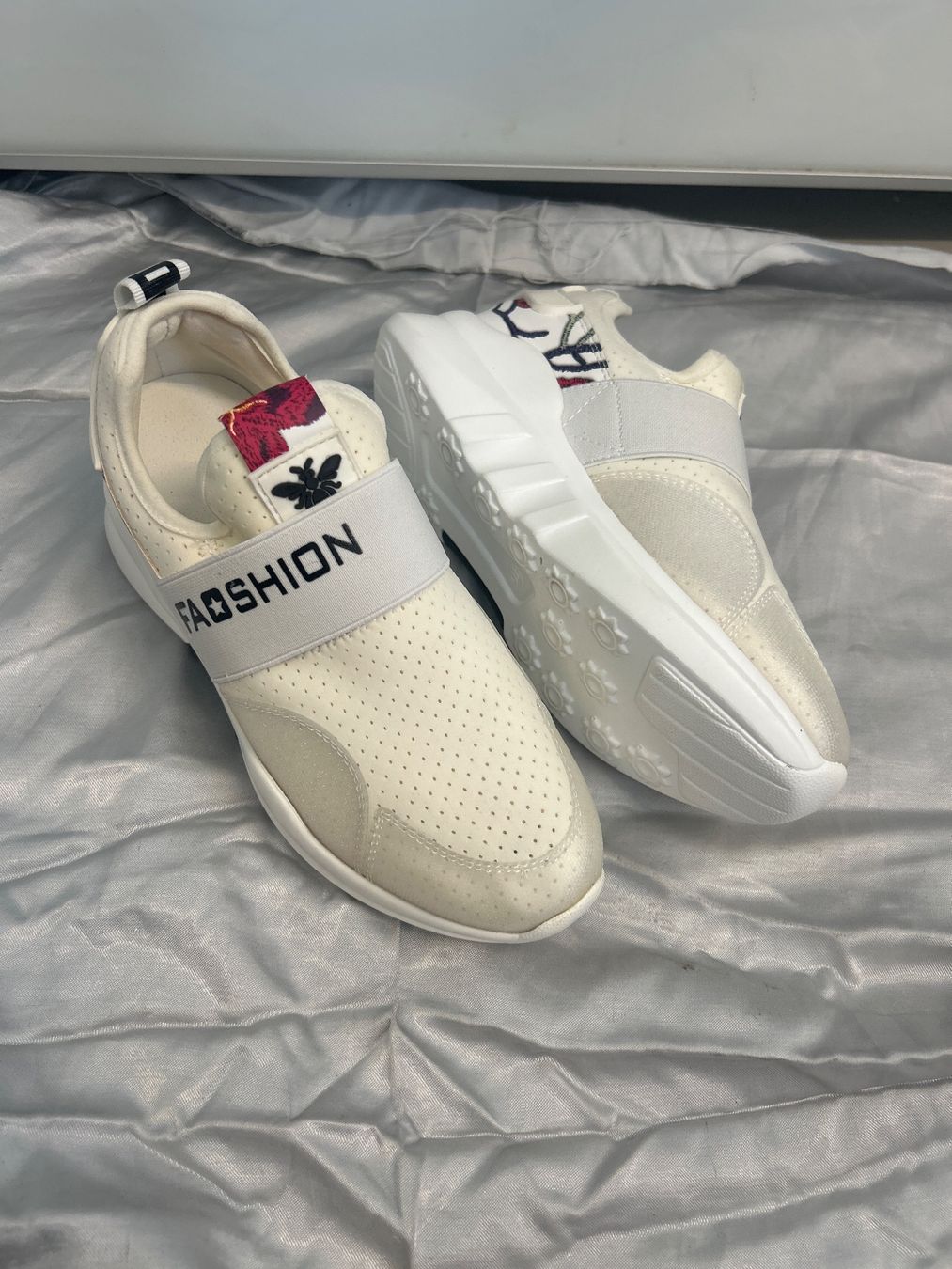 Scarpe per ragazze: Sneakers Turnschuhe Gr 35 Neu – Nuovo e nell'imballaggio originale da Regensdorf venduto da Spyke55