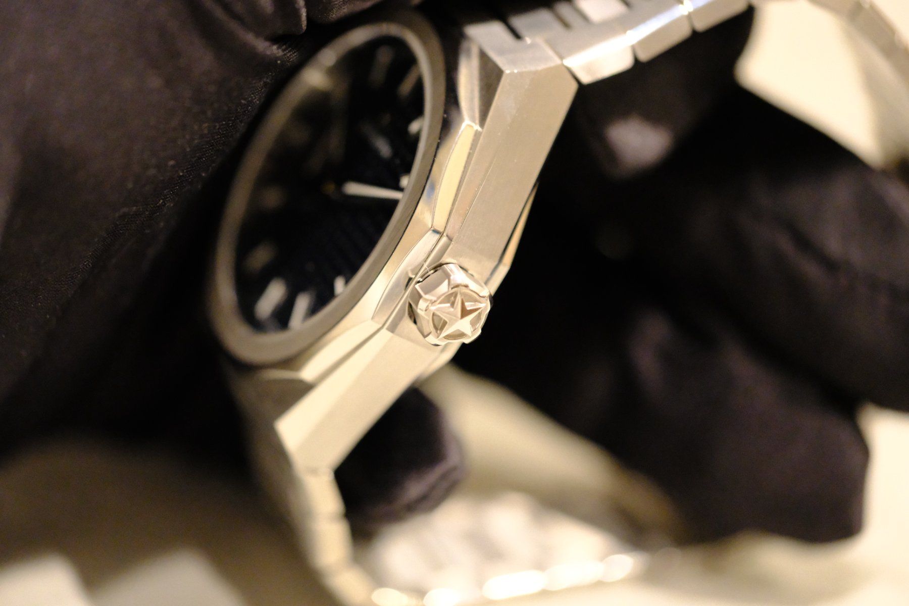 Zenith Uhren: Zenith Defy – Neu und originalverpackt aus Zermatt von Schindler_Zermatt 1