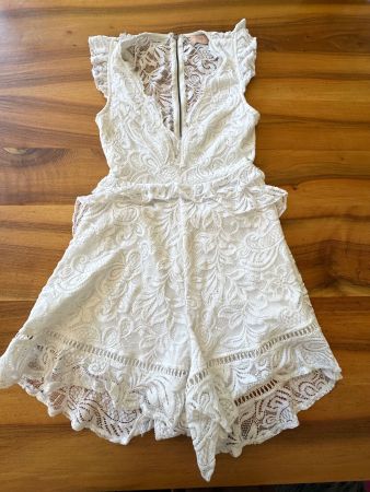 Traumhafte weisser Spitzen-Jumpsuit Festivalalarm! Gr. 36