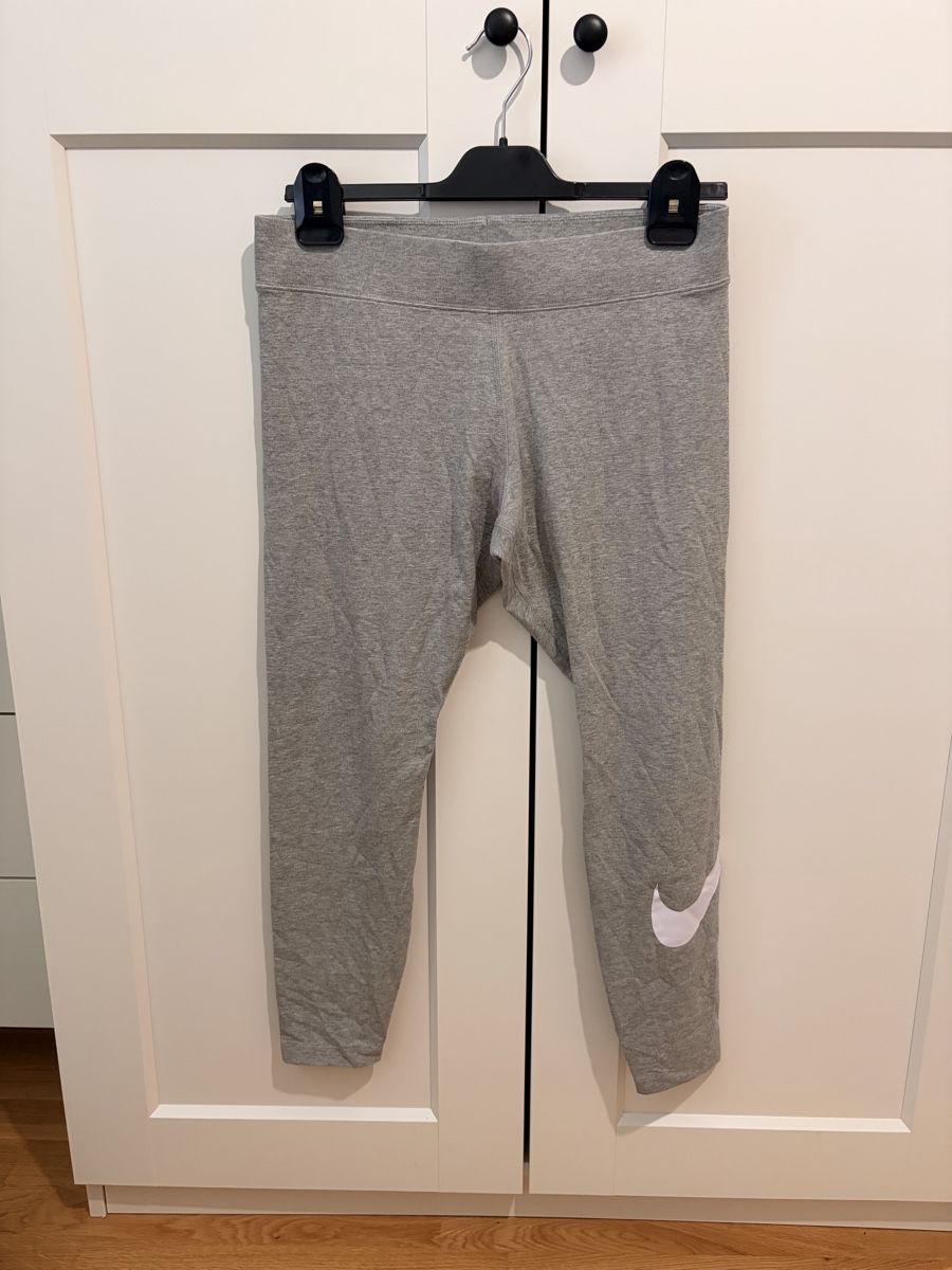 Nike Leggings: Leggings Nike  – Neu (gemäss Beschreibung) aus Bussigny von LabiZaule