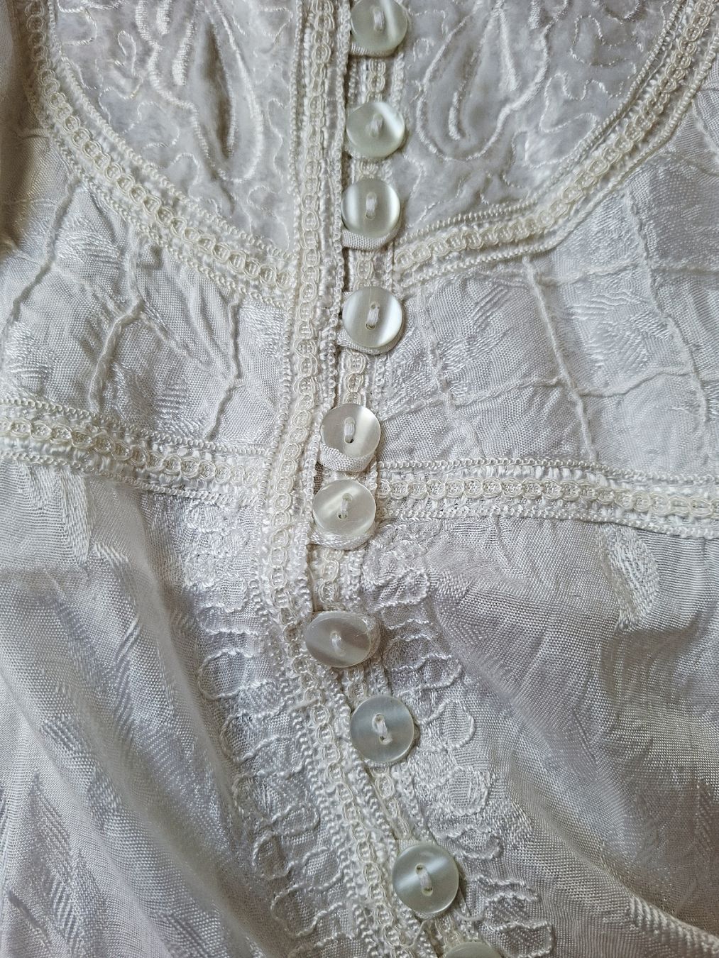 Boom Baba Blusen: Langarmbluse weiss Grösse (M)L Boom Baba Viscose, mit Samt  – Neu (gemäss Beschreibung) aus Klingnau von vollmond36 7