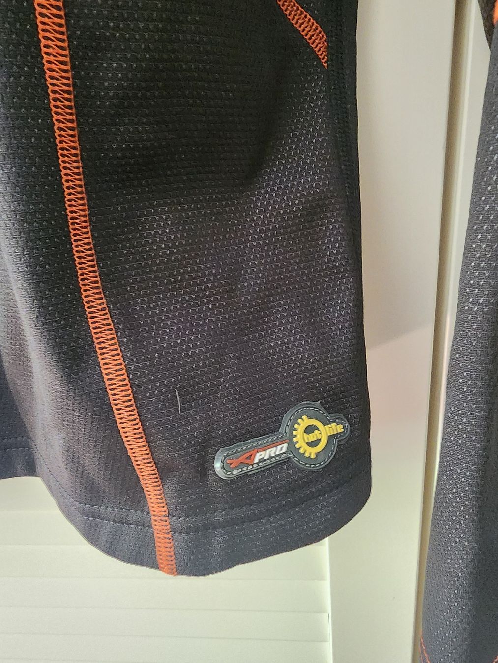 Biancheria intima: Funktionsshirt Grösse M, Thermo Shirt – Usato da Berneck venduto da erato6 4