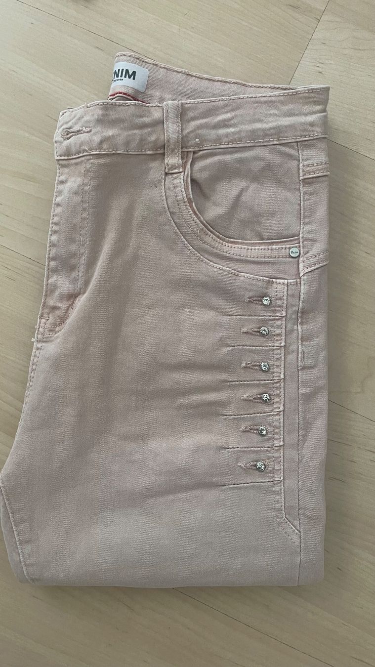 Jeans: 2/3 Jeans Rosé Grösse 40 – Usato da Wetzikon ZH venduto da Schrungus 2
