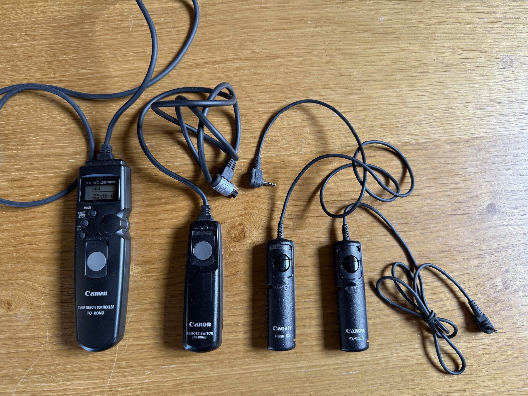 Canon Sonstiges Zubehör: Set de 4 télécommandes Canon – Gebraucht aus Grand-Lancy von JeanLukeSkywalker