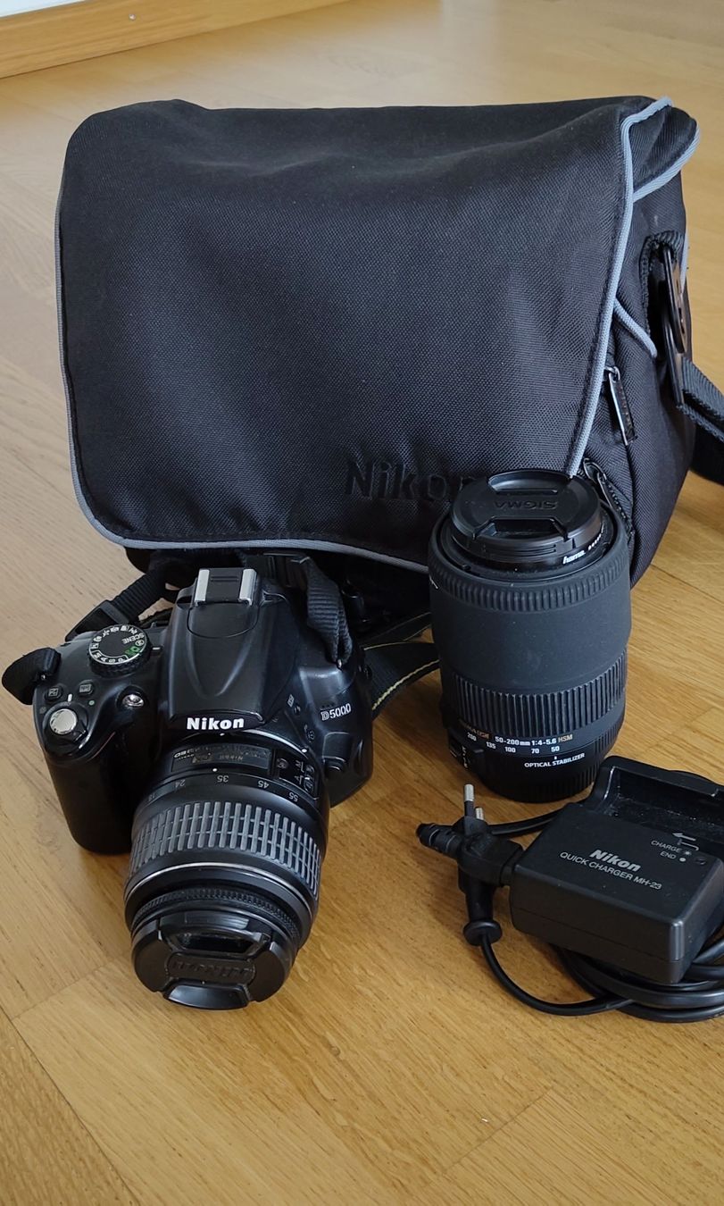 Nikon Fotocamera: Nikon Spiegelreflexkamera D5000 mit Tasche und 2. Objektiv – Usato da ZÜRICH venduto da elly.lia