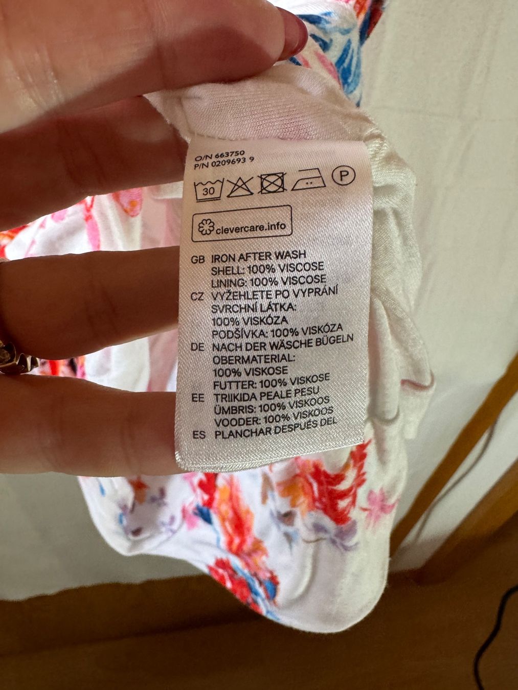 H&M Tops: Blumiges Top Gr. S von H&M – Gebraucht aus Grosswangen von second_hand_dress 5