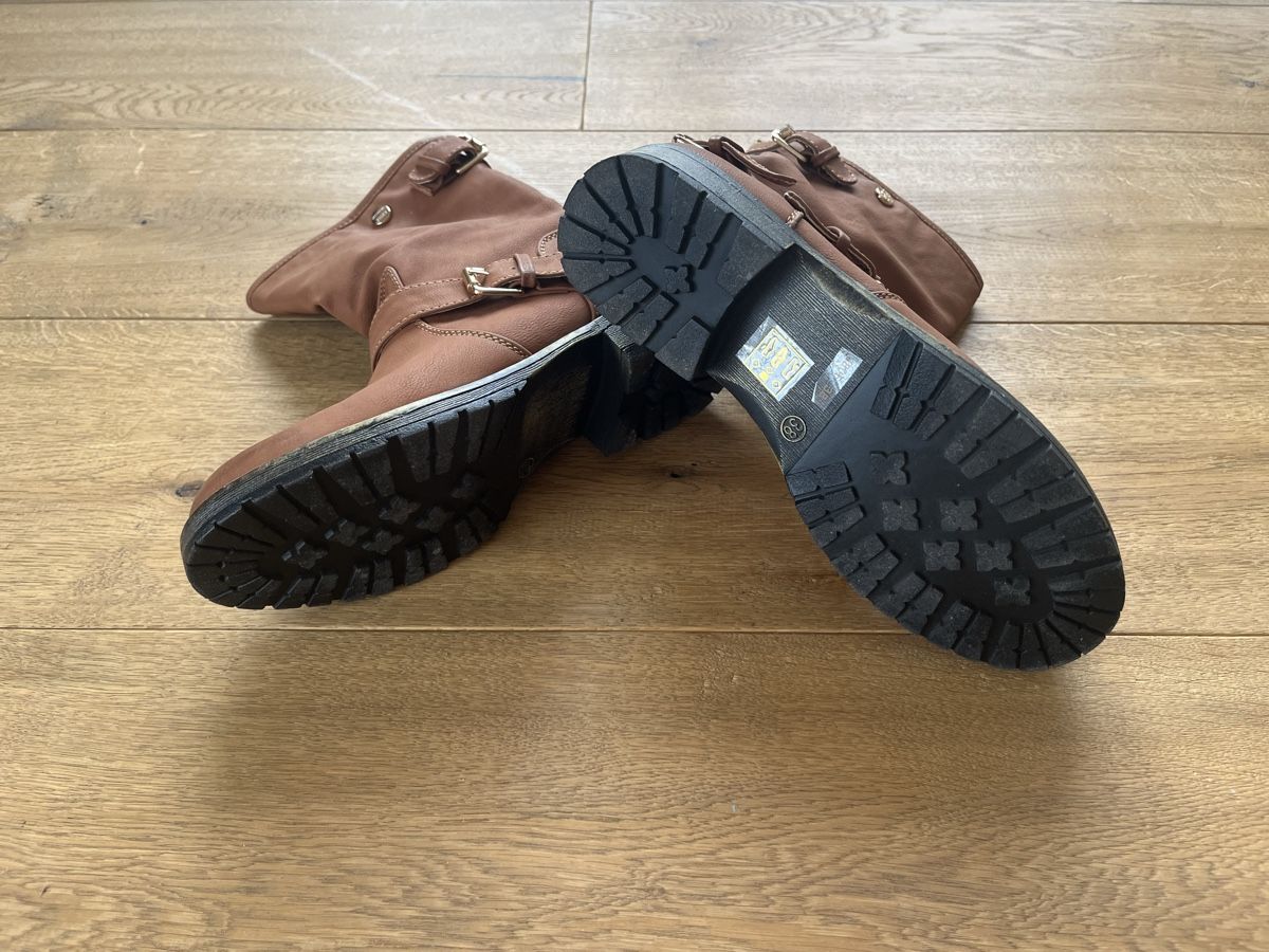 Scarpe da uomo: Stylish Brown Buckle Boots, Size 38 – Nuovo (secondo la descrizione) da Gümligen venduto da caron__ 4