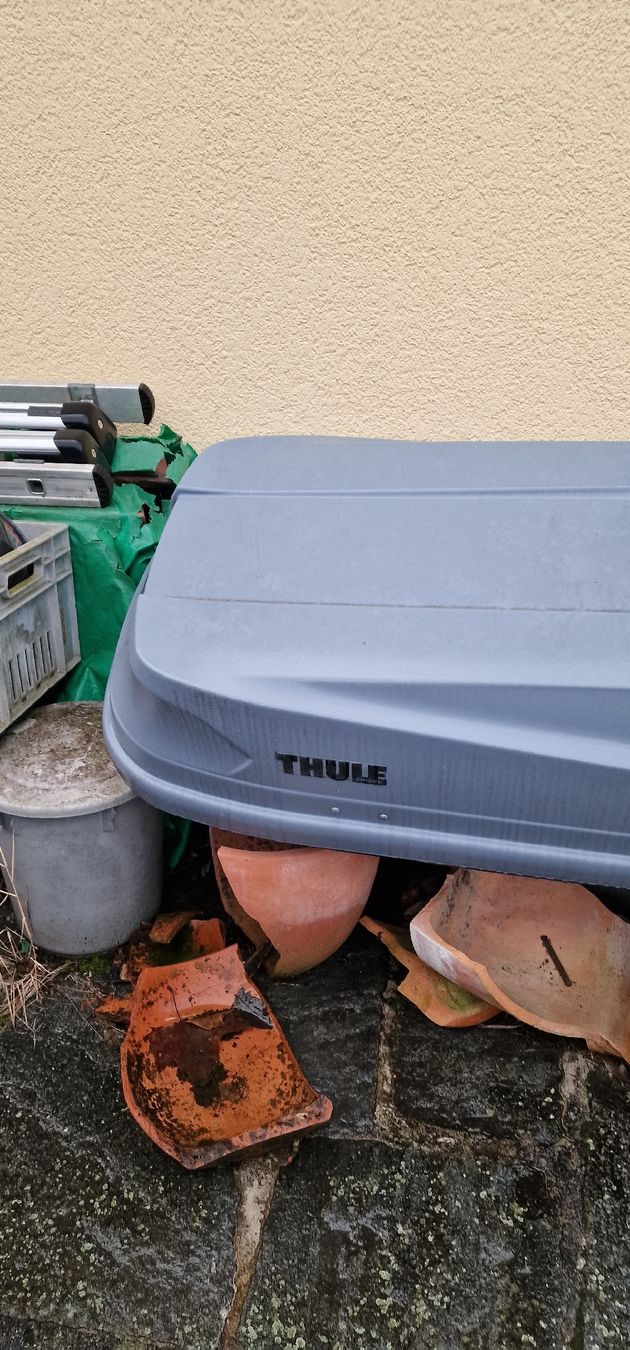 Thule Dachboxen: Dachbox Thule Touring 700 – Gebraucht aus Klingnau von bug_xw6t 1