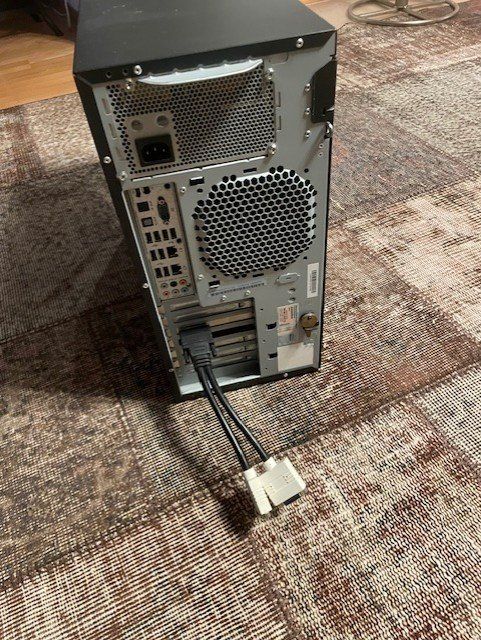 Lenovo PCs: Lenovo Thinkstation D20 – Defekt aus Ennetbaden von djpejic 2