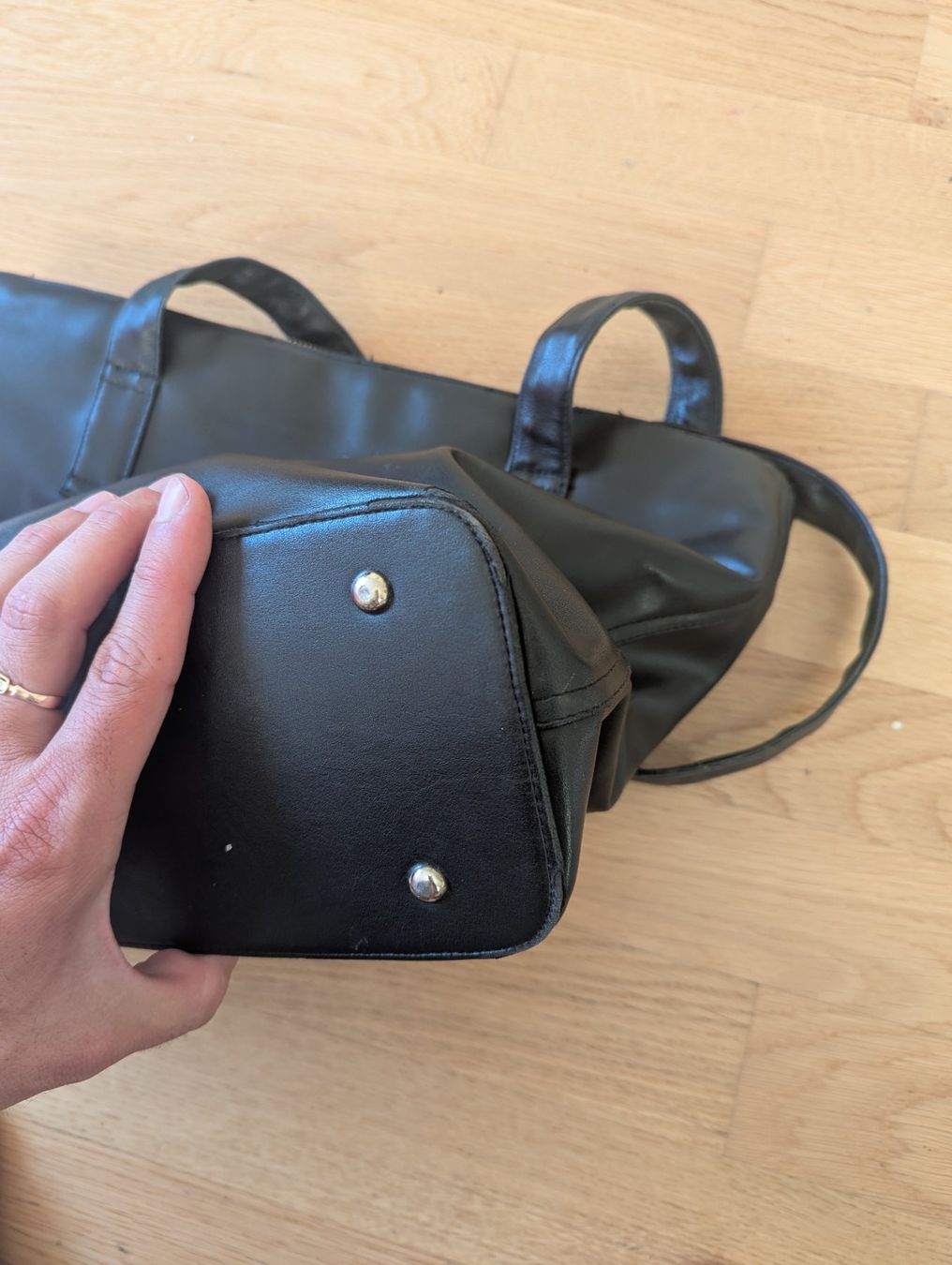 Borse da donna: Schwarze Handtasche von Gaia Leon !!! – Usato da Basel venduto da ili_j29z 4