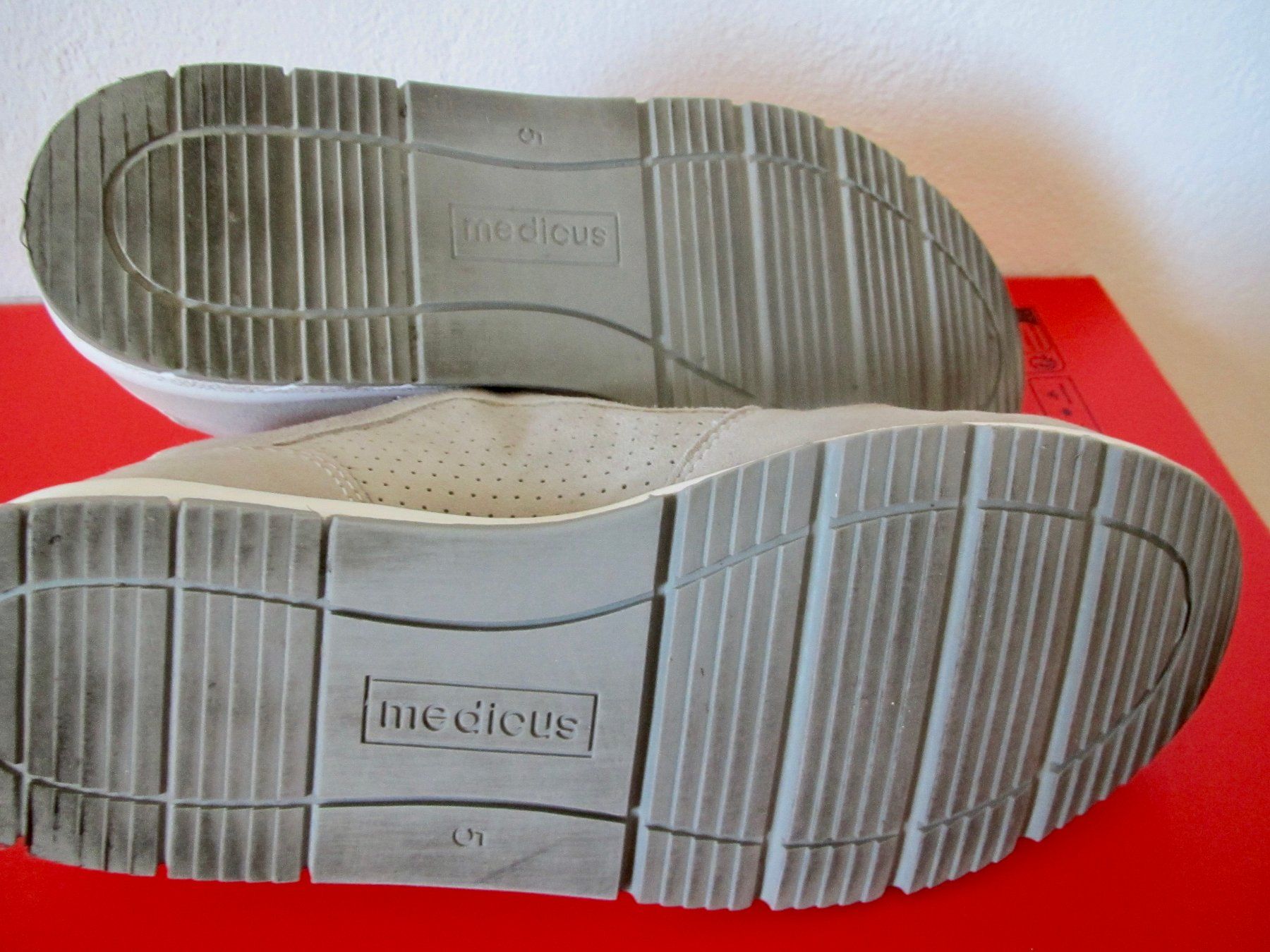 Scarpe da donna: SNEAKER  MEDICUS   38. – Usato da Murten venduto da Selliot 4