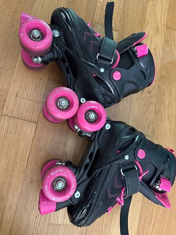 Pattini in linea & Pattini a rotelle: Kinderrollschuhe Grösse 31-34 – Usato da Ittigen venduto da Noelle26 1