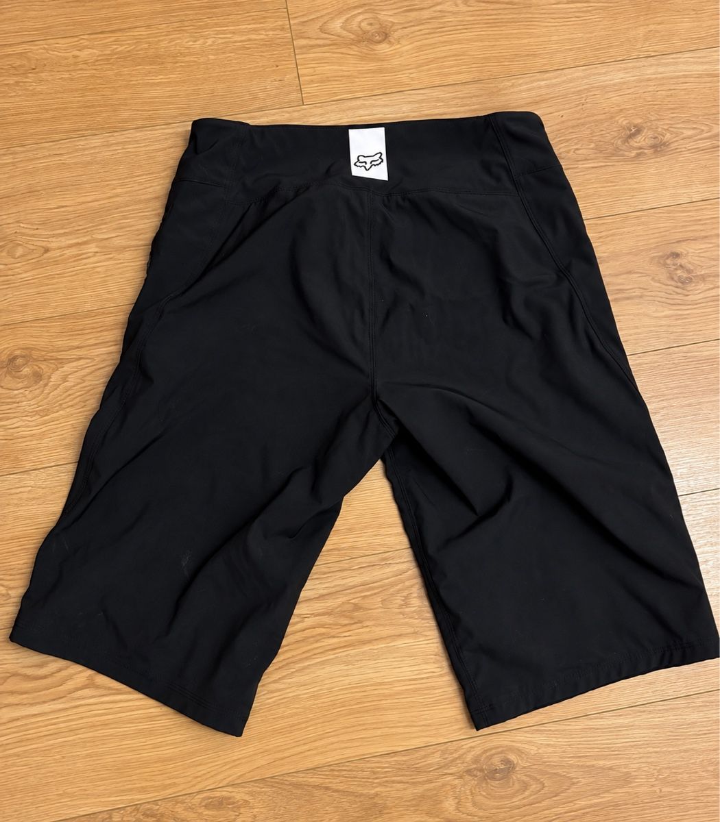 Fox Pantaloni: Short VTT Fox – Usato da Charmey (Gruyère) venduto da Troyleedh67 1