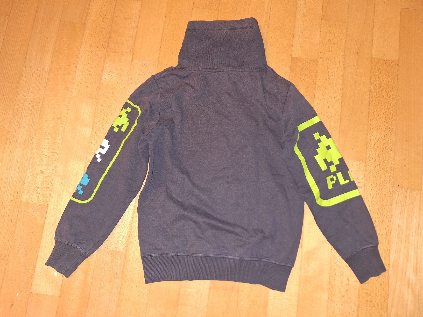 Pulls et sweat-shirts: Pullover in Gr. 140 – D'occasion à Oberrieden par man_9tm2 1