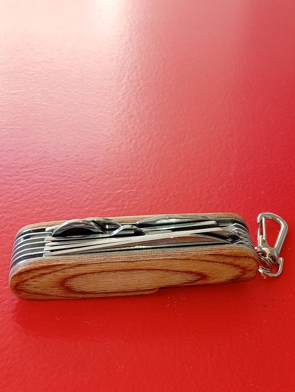 Coltelli tascabile: Taschenmesser mit Holzgriff, neuwertig! – Usato da Engelburg venduto da CH.Me