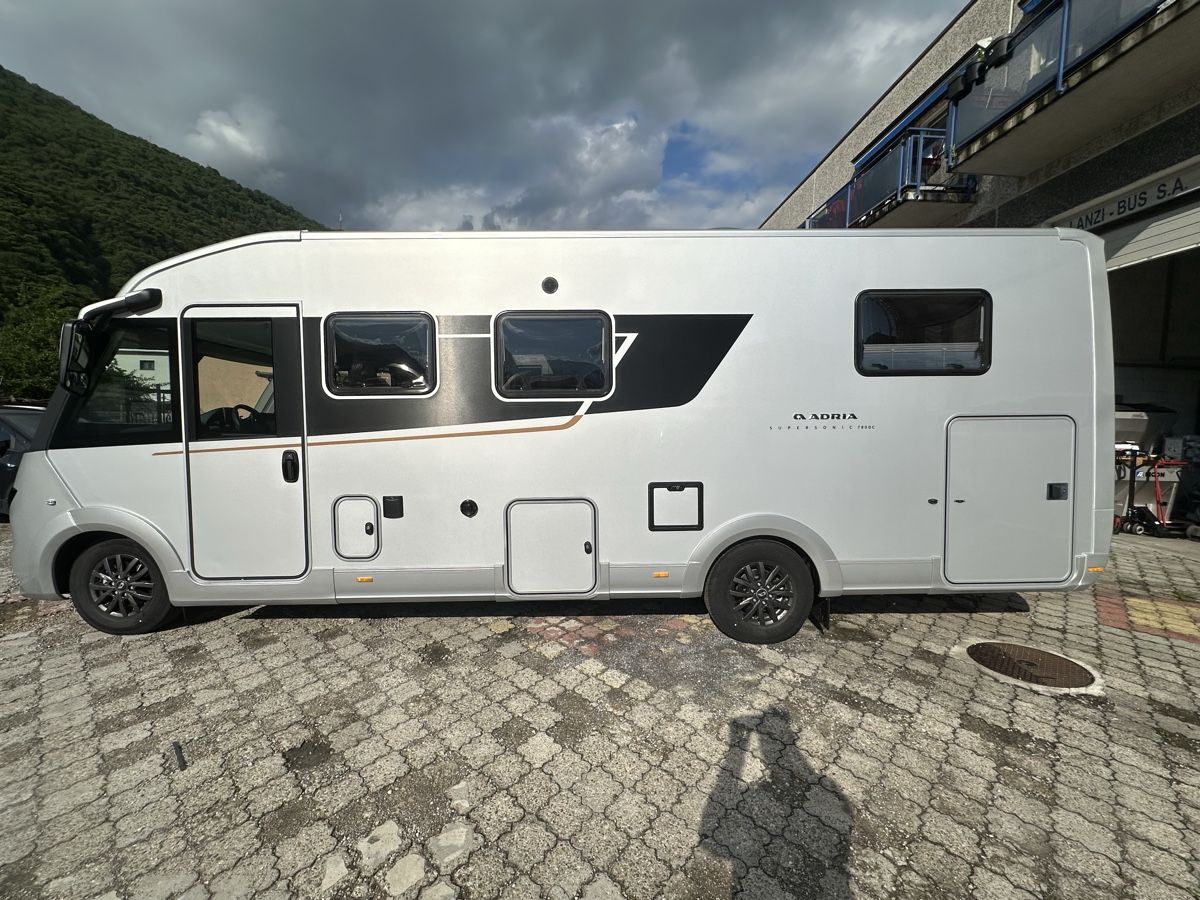 Adria Camping Fahrzeuge: Camper Adria Supersonic 780, come nuovo – Gebraucht aus Contone von Mauro_O22 1