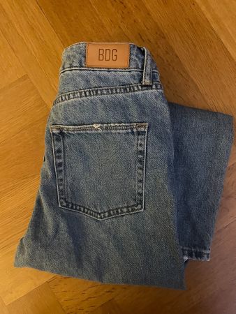 BDG Mom-Jeans High Waisted