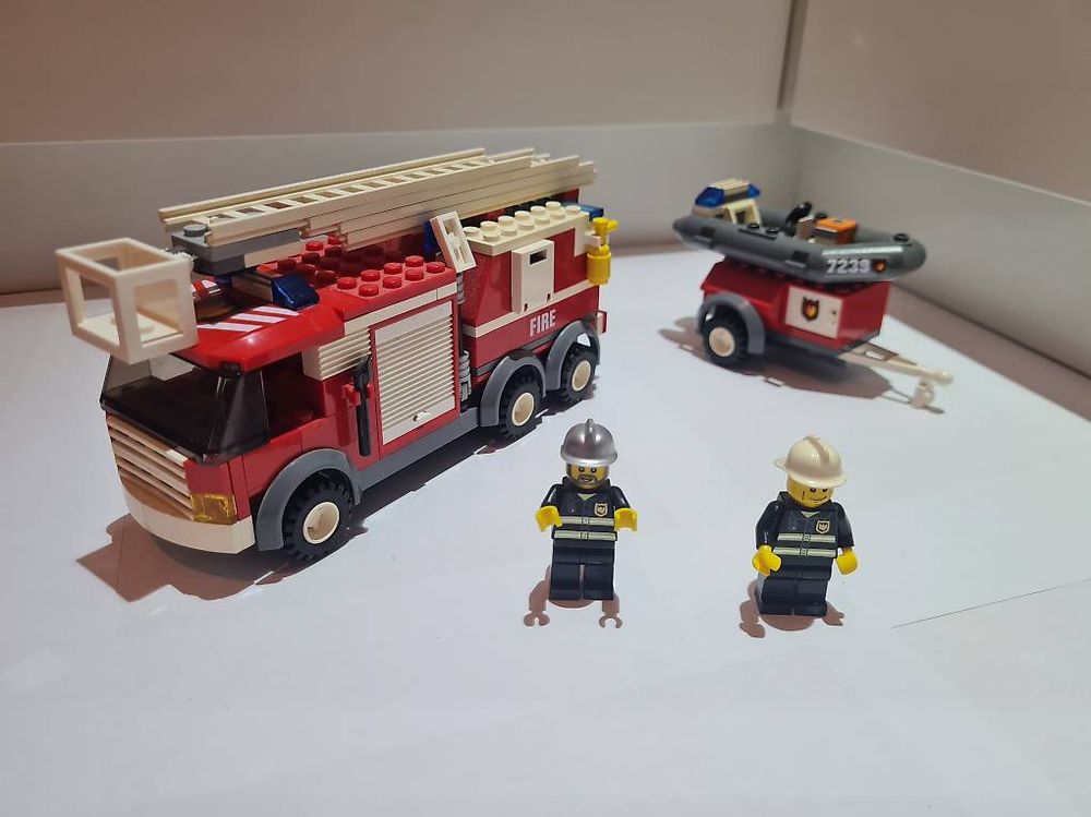 LEGO 7239 Feuerwehrauto mit Anleitungen | Kaufen auf Ricardo