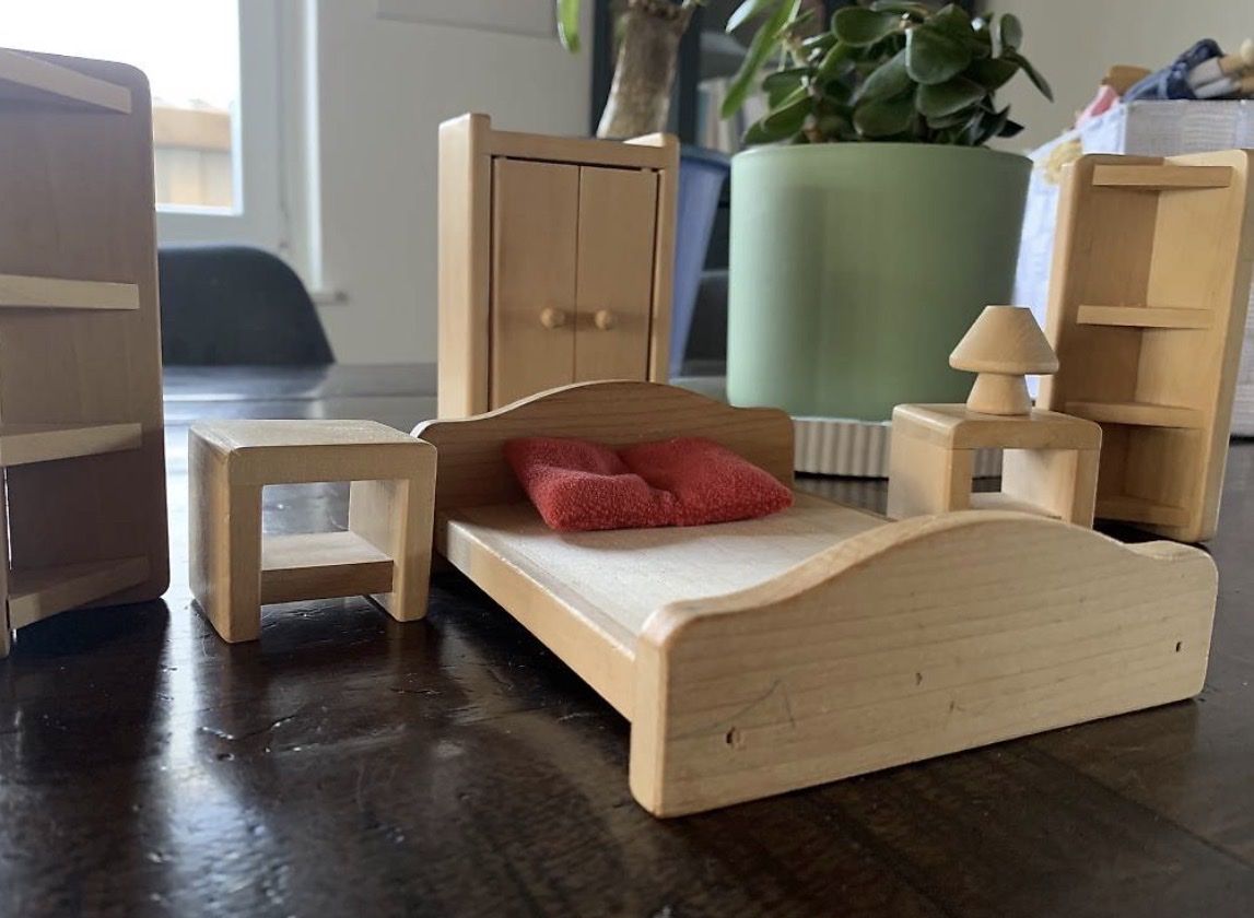 Case e mobili per bambole: Puppenhaus inkl. Mobiliar & Puppen – Usato da Luterbach venduto da desireeee 2