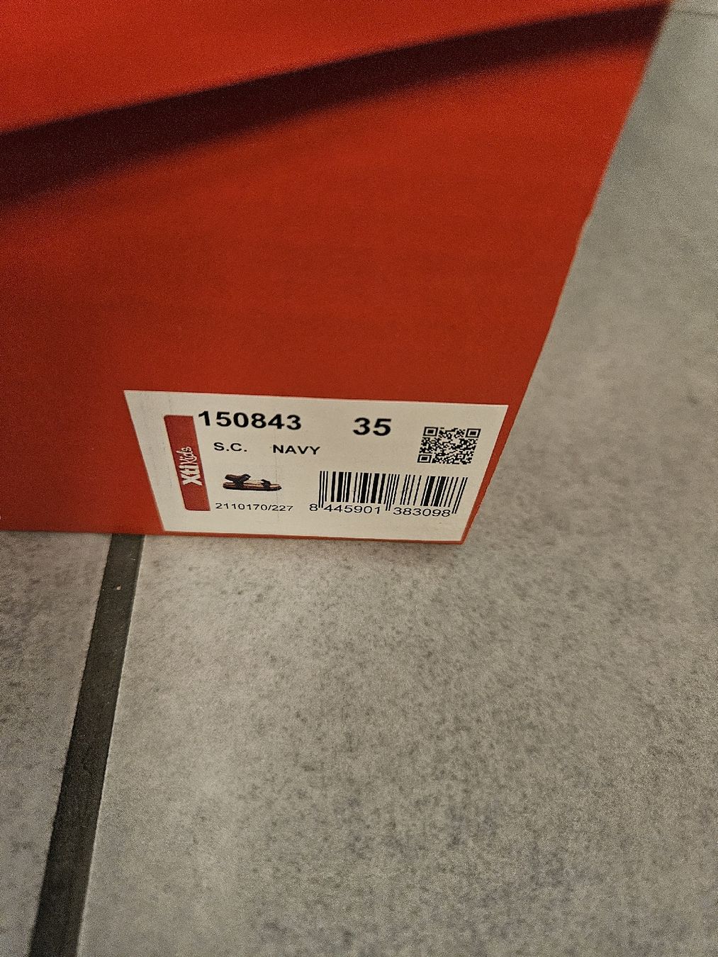 Scarpe da uomo: Neue Sandalen XTI, Gr. 35 – Nuovo e nell'imballaggio originale da Buchs ZH venduto da Solletico 2