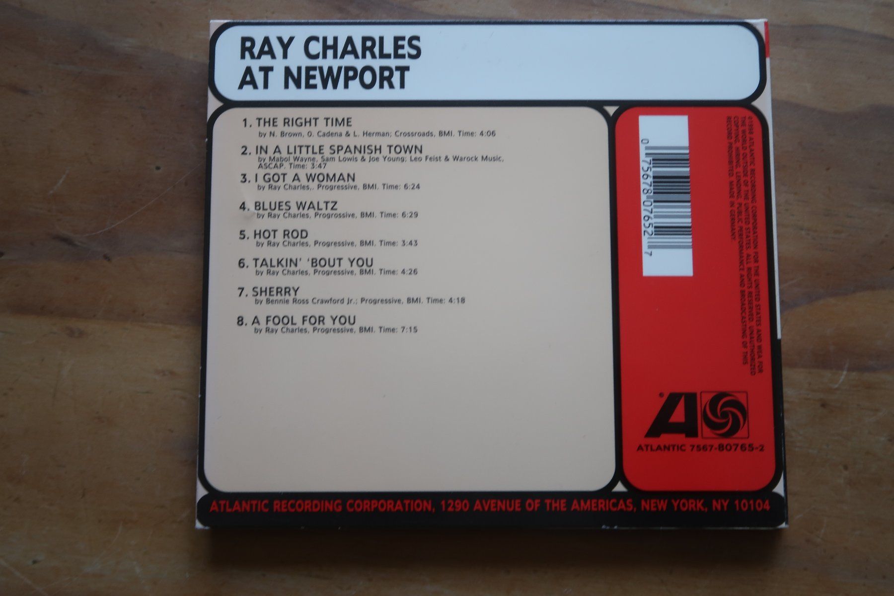 CDs: RAY CHARLES - AT NEWPORT -  CD – Gebraucht aus Basel von Patiscat 1