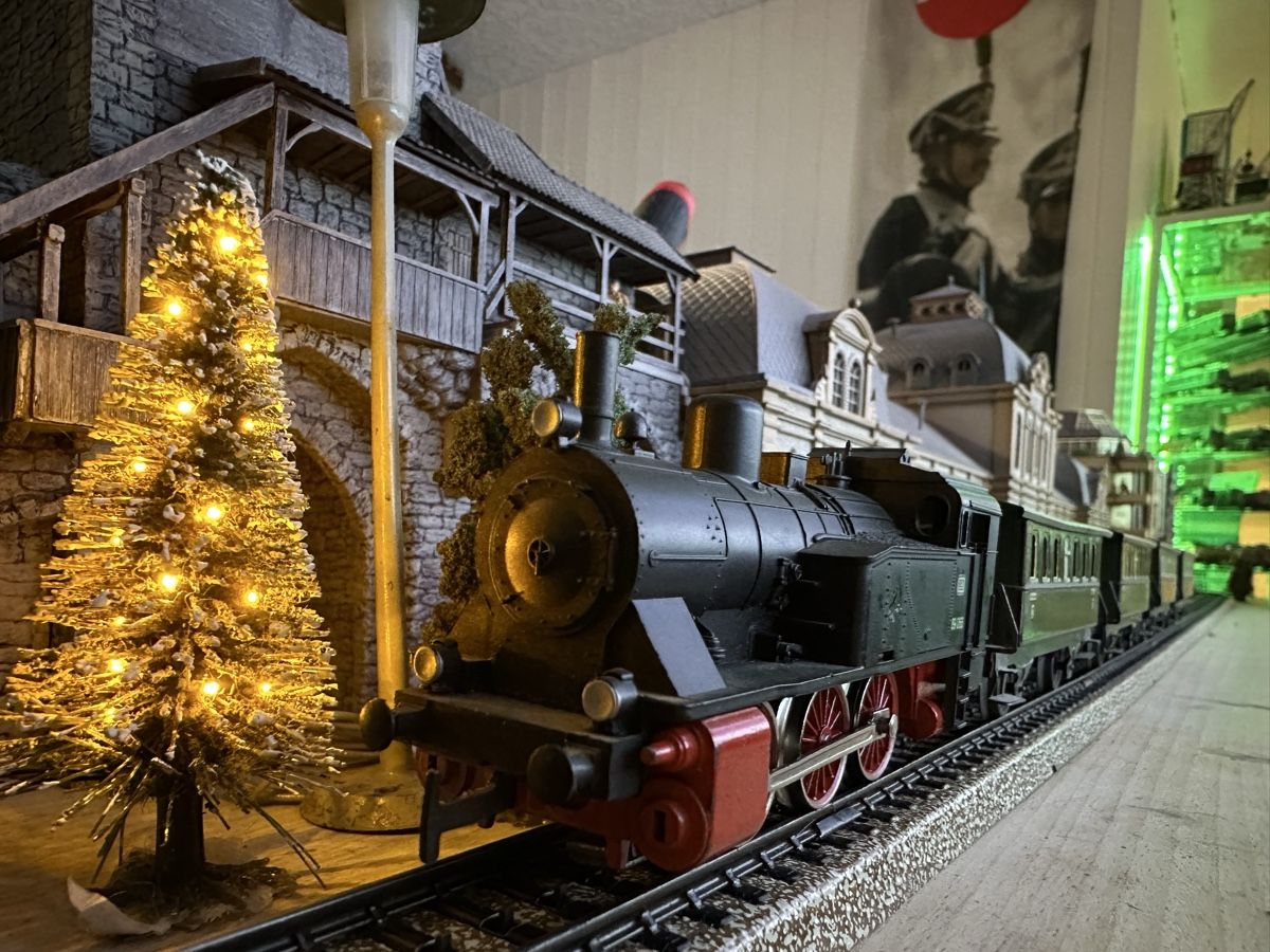Märklin Modelleisenbahnen: Märklin 3104 DB BR 89 Personenzug – Gebraucht aus Lupsingen von New-Haven