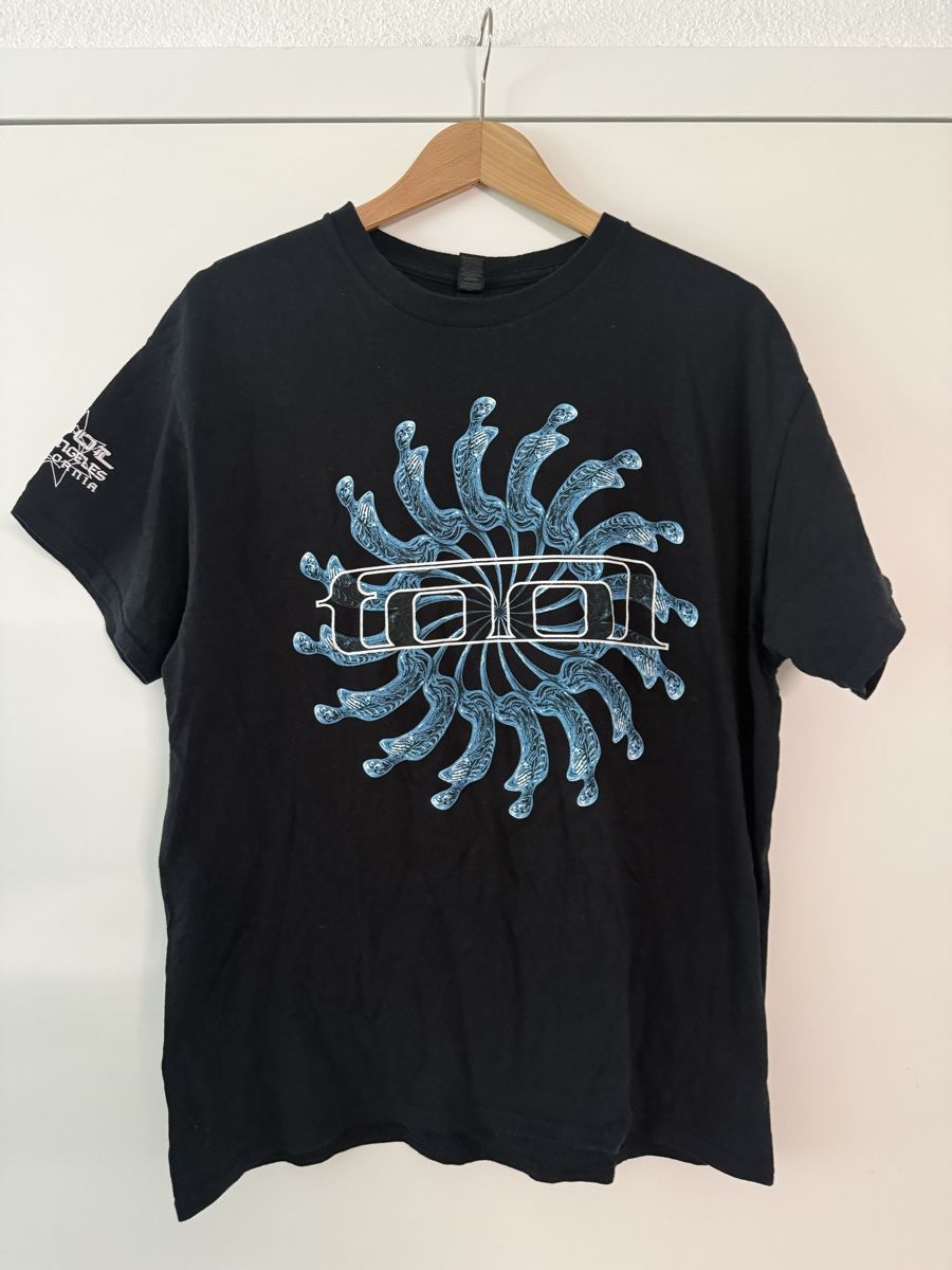 T-shirts: Tool Band Tshirt – D'occasion à Glattpark(Opfikon) par Sonyc
