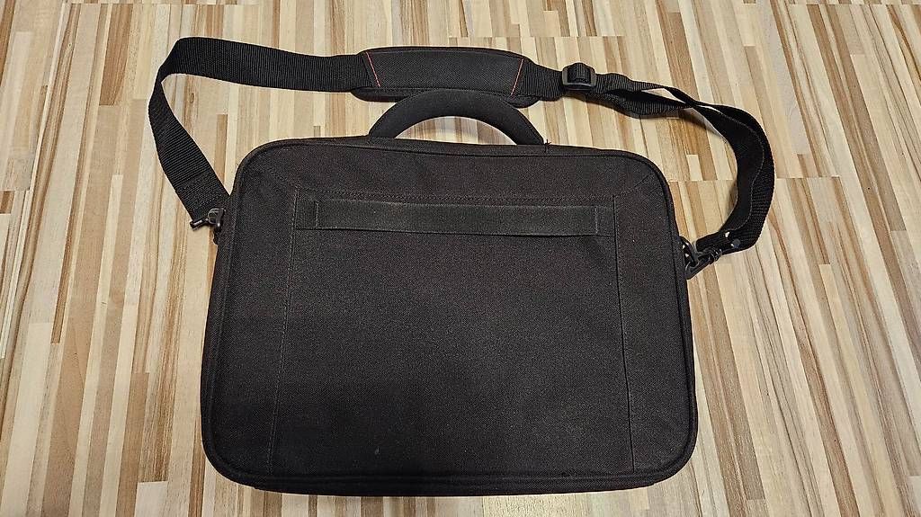 Targus Borse: Targus Laptoptasche / NEU / mit Schultergurt – Nuovo (secondo la descrizione) da Niederbipp venduto da Broker_Online 3