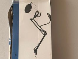 Tisch-Mikrofonständer mit 360° Smartphone-Halter – kompakt