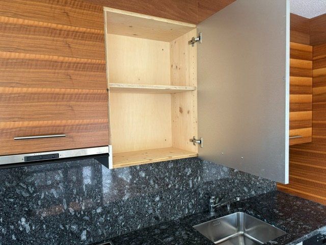 Cuisines complètes: Komplette Einbauküche mit Granit & Electrolux-Geräten – D'occasion à Wilen b. Wollerau par raschw 5
