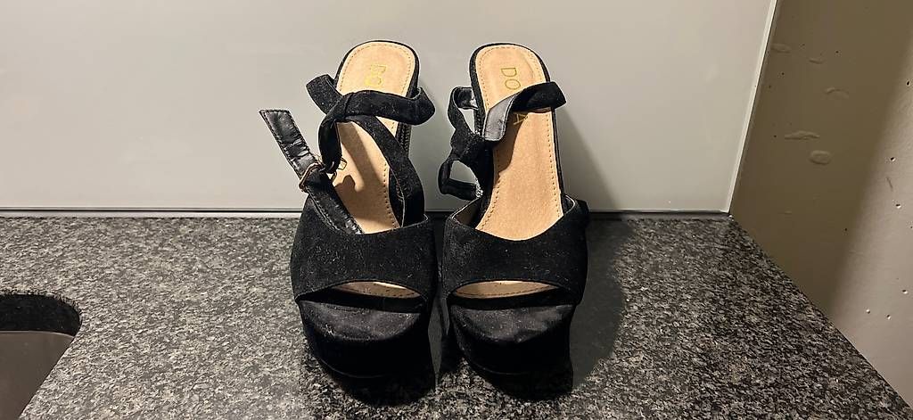 Scarpe da donna: High Heels Grösse 38 – Usato da Aarau Rohr venduto da jen_lw9f 1